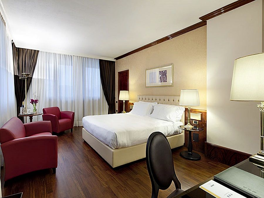 Unahotels Scandinavia Hotel 4*