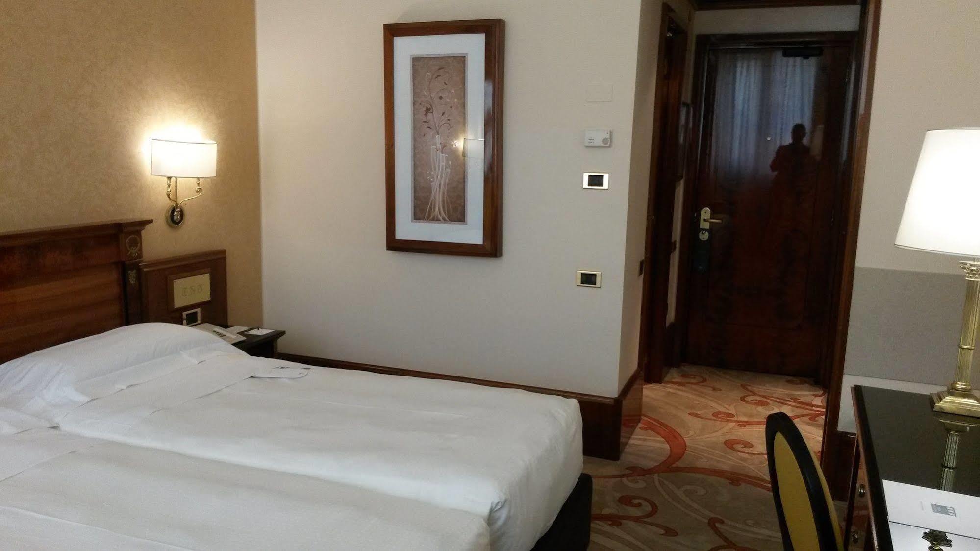 Hotel Unahotels Scandinavia 4*